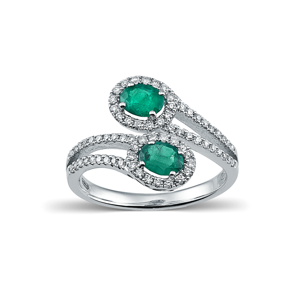Emerald Ring with Diamonds in White Gold